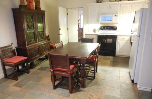 Mineola House | Private Guest Suite!