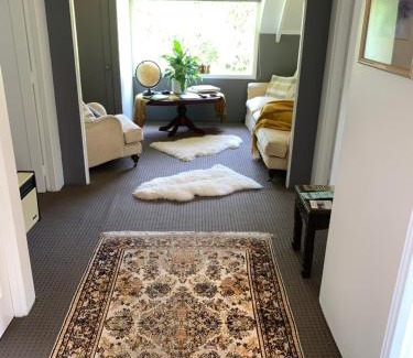 Whanganui House | Private Guest Wing - Durie Vale Lodge