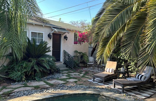 Magnolia Park House | Private Guesthouse in beautiful tropical setting.