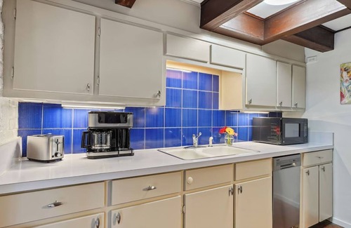 Faubourg Marigny Bed & Breakfast | Private Guesthouse - 2 bedrooms, 2.5 bath, meandering courtyard, balconies