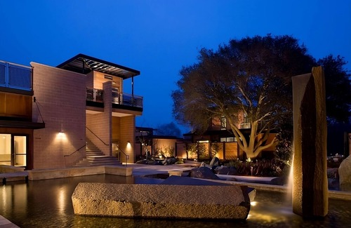 Yountville House | Private Haven of Refined Luxury! Rooftop Pool & Spa Near Napa Valley Vineyards