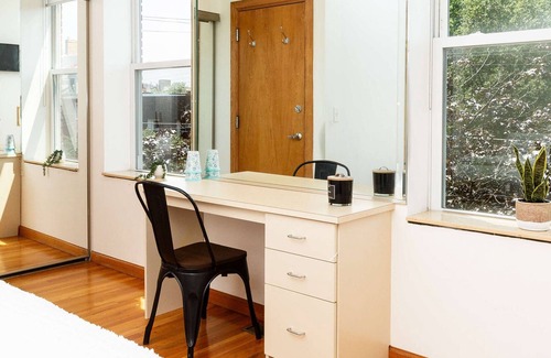 Southwark House | Private Heated Pool with City views and Gym!