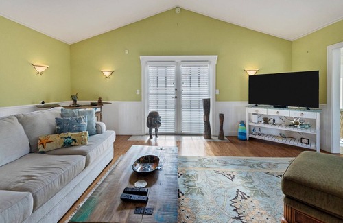 Cape Haze House | Private heated pool on Bocilla Lagoon!