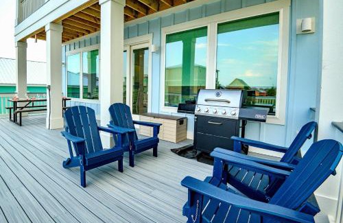 Fort Morgan House | Private Heated Pool with Elevator Access & FREE ACTIVITIES