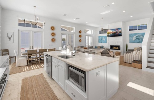 San Juan House | Private Heated Pool! Golf Cart! 6 Adult Bikes! Seagrove!
