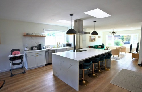 Allied Gardens House | Private Hilltop Stay; Sunset Views + Stylish Comfort