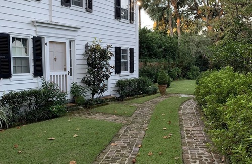 South of Broad Apartment | Private Historic 1770 Carriage House Located South Of Broad