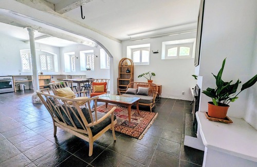 Friumes e Paradela Villa | Private Historic Villa with Large Pool
