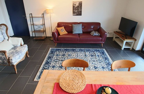Bruschied Apartment | Private holiday apartment in the Hunsrück with a wonderful valley view and cedar sauna