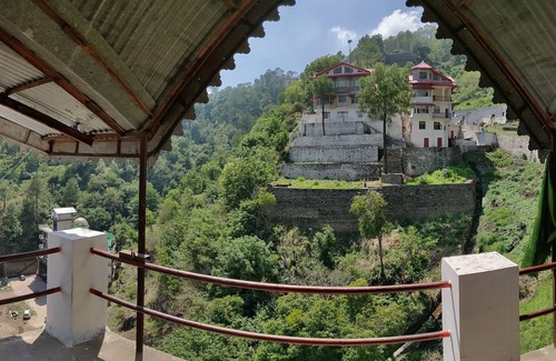Kumarhatti Apartment | Private Holiday Apartments | Barog Valley Harison Homestay