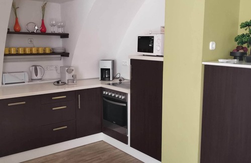 Balatonkiliti House | private holiday home for 8-10 people, pool, air conditioning,