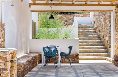 Kamares House | Private Holiday Residence, 200m from the beach. Enjoy the Greek Way of Living