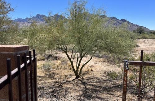 Oro Valley House | Private Home - Billiards, Mountain Views, Private Desert Access, HOA Pool & Spa, BBQ, at Lambert Park - Bourbondale