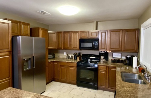 Barataria House | Private Home, Charter Fishing and Ecotourism. Only 25 miles to French Quarter.