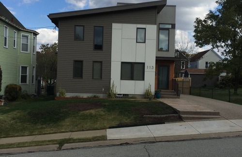 Green Tree House | Private Home, Close to Town, With Modern Living