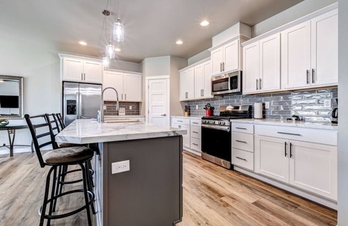 Boardman House | Private Home, Garage & Yard - #650