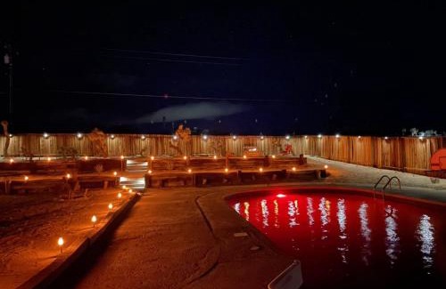 Twentynine Palms House | Private Home - Heated Saltwater Pool, BBQ, Pro Pool Table, Horseshoes, Darts, Cotton Bedding, Half Acre - The Joshua Tree Forest - Pool Heat Optional