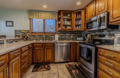 Suttons Bay House | Private home in Suttons Bay