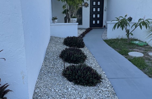 Venice Groves House | Private home in Venice