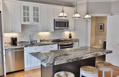 Fifth Ward Condo | Private Home Near Beaches, Mansions, Ocean Drive