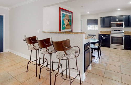 Santa Barbara Estates House | Private home near the beach with enclosed patio, lawn, W/D, fast WiFi, & AC
