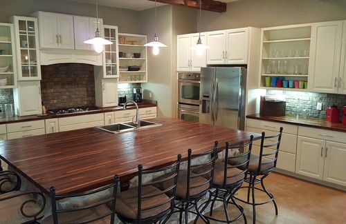 Dripping Springs House | Private Home On 2 Acres, with hot tub and firepit!
