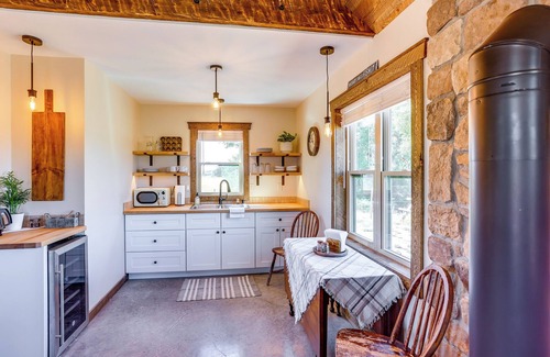 Del Norte Apartment | Private Home w/Hot Tub & Rio Grande River Access!