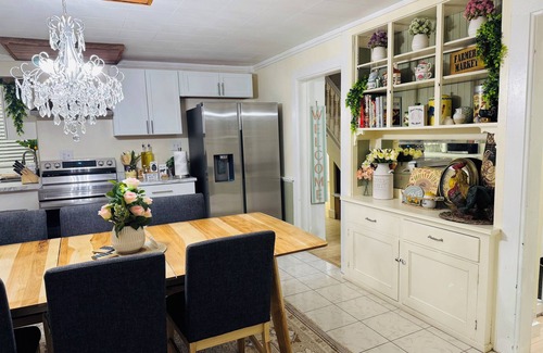 Cottage Grove House | Private Home w/King Bed in tranquil Cottage Grove-WiFi, AC, near Twin Cities