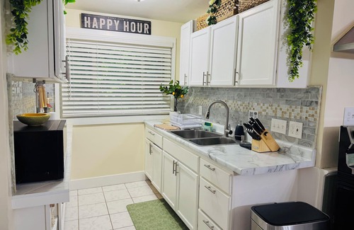 Cottage Grove House | Private Home w/King Bed in tranquil Cottage Grove-WiFi, AC, near Twin Cities