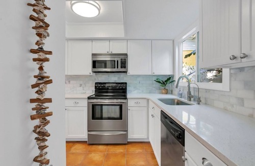 New Smyrna Beach House | Private home with fenced yard. Walk to the Beach!