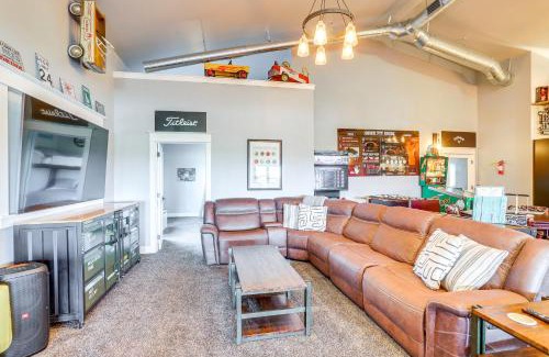 Weld County House | Private Hot Tub and Game Room Keenesburg Getaway!