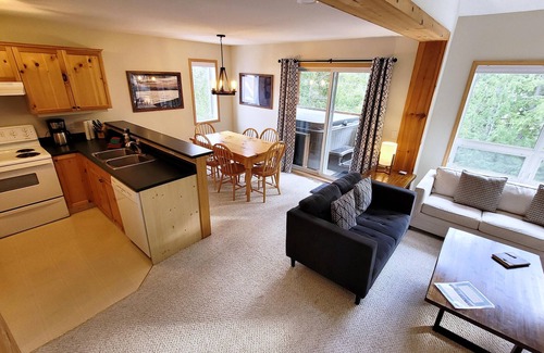 East Kootenay Condo | Private Hot Tub & BBQ | Open-Plan Living | Walk to Resort & Trails