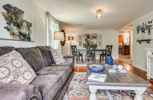 Canton House | Private Hot Tub Cottage Near Hikes and Pigeon River
