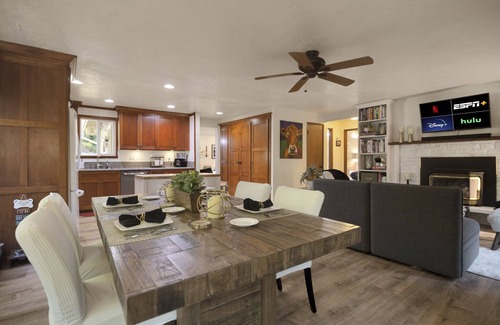 Hoodsport Cabin | Private Hot Tub, Dogs OK! Cushman Couples Retreat