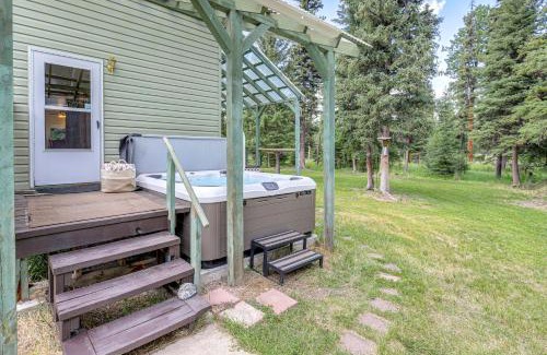 Lincoln House | Private Hot Tub Enchanted Hideaway in Lincoln!