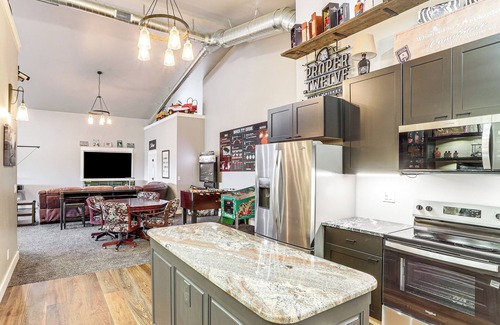 Weld County House | Private Hot Tub + Game Room: Keenesburg Getaway!