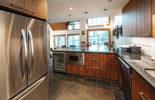 Upper Village Ski Chalet | Private Hot Tub on Village Run-TRULY Slopeside-Luxury, Amazing Views.