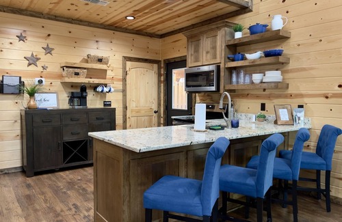 Pickens Cabin | Private Hot Tub + Outdoor Oasis + Split Floor Plan + Arcade + Family Friendly