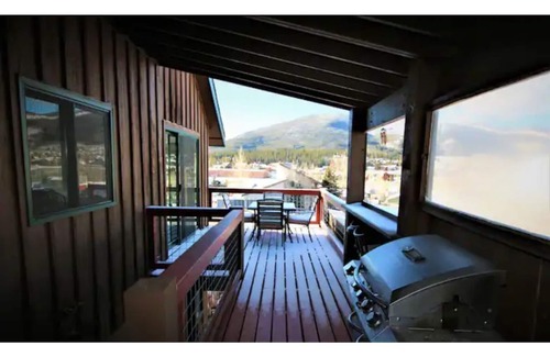 Summit Cove House | Private hot tub, Trails, Deck, Incredible views !