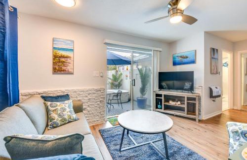 Ocean City Apartment | Private Hot Tub Fort Walton Beach Bungalow!