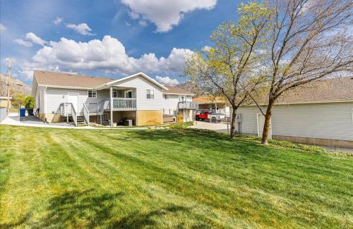 North Ogden House | Private HotTub Veranda & Fully Fenced Yard