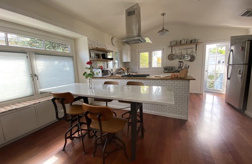 Venice House | Private house, garden, and fire. Short walk to Abbot Kinney and the beach.