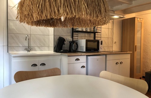 La Gaude Cottage | Private house in nature with tennis court, swimming pool, 15 min. drive from sea