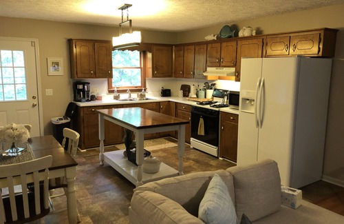 Pittsville House | Private house on Leesville Lake
