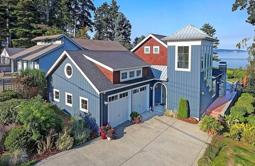 Camano Island House | Private House on the Waterfront in Quiet Beach Neighborhood.