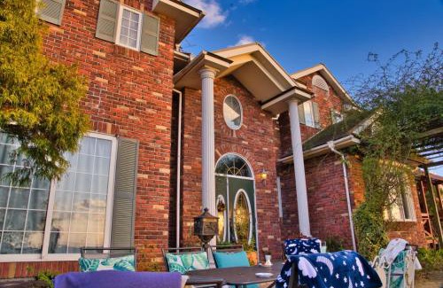 Nishi Ward Villa | Private House ROUTE61