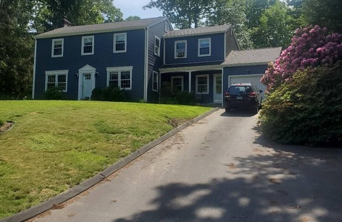 East Lyme House | Private house with room and bath. Close to shore and beaches