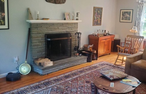 East Lyme House | Private house with room and bath. Close to shore and beaches