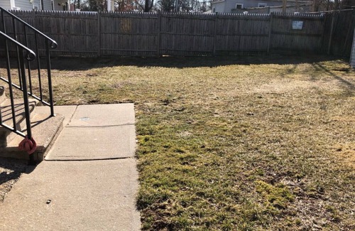Perth Amboy House | Private house with 3 bedrooms and 1 bathroom and free parking convenient to NYC Manhattan bus and train