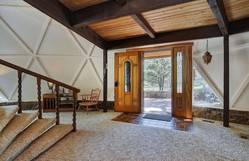 Nathrop House | PRIVATE INDOOR HOT SPRINGS POOL~RETRO GEODESIC DOME~CHALK CLIFFS VIEW~WILDLIFE